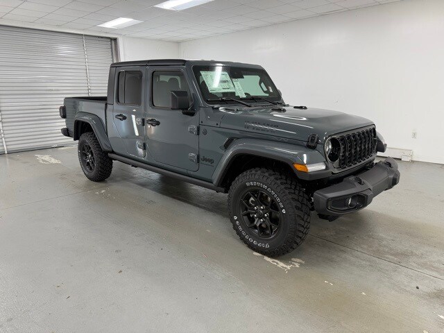 2025 Jeep Gladiator Willys photo 3