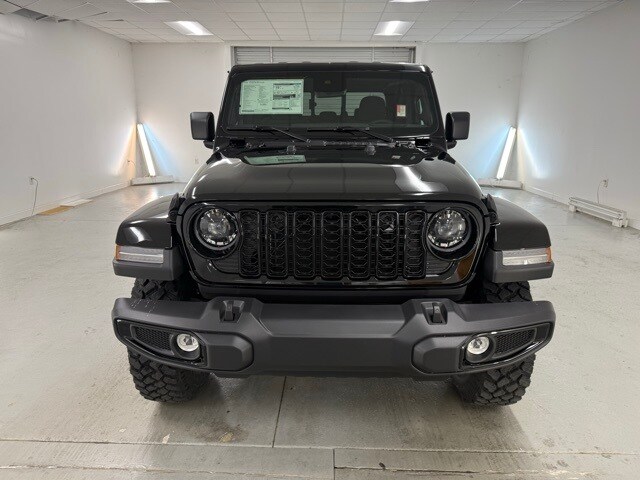 2025 Jeep Gladiator Willys photo 2