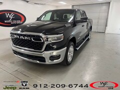 2026 Ram 1500 BIG HORN CREW CAB 4X4 5'7 BOX Pickup