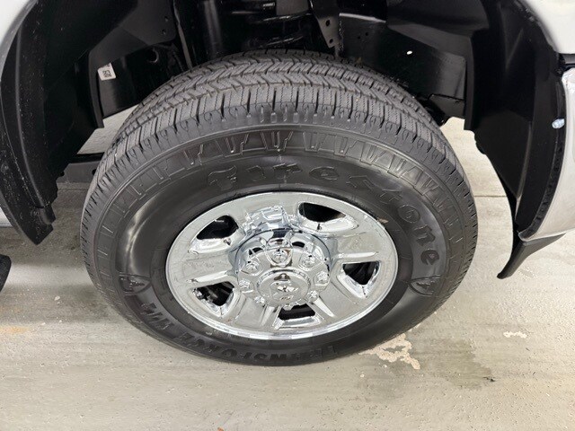2026 Ram 2500 Tradesman photo 4