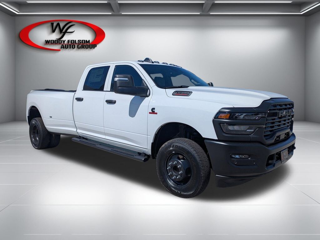 New 2026 Ram 3500 TRADESMAN CREW CAB 4X4 8' BOX Pickup