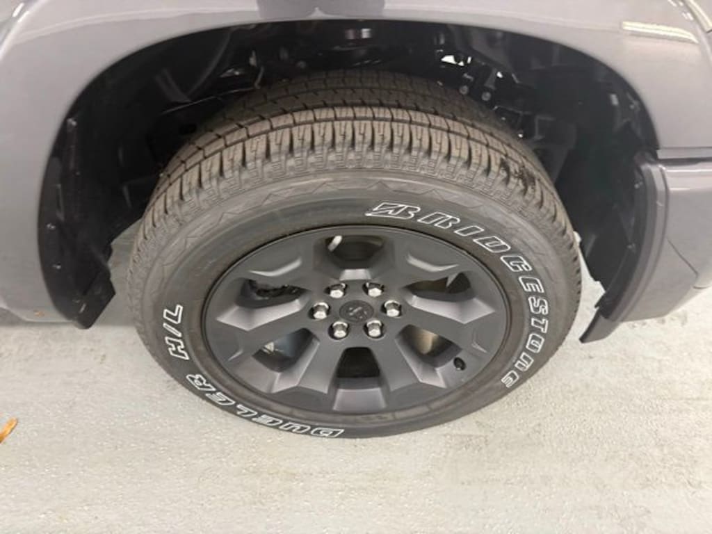 New 2026 Ram 1500 BIG HORN CREW CAB 4X4 5'7 BOX Pickup