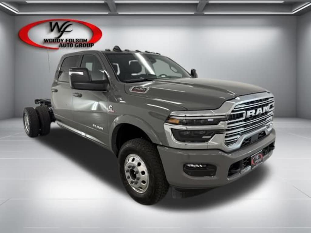 New 2026 Ram 3500 Chassis Cab BIG HORN CREW 4X4 60' CA Pickup