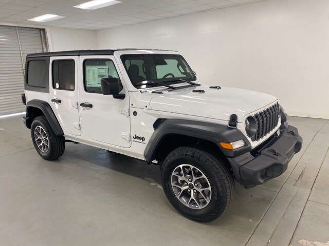 2025 Jeep Wrangler Sport S photo 3