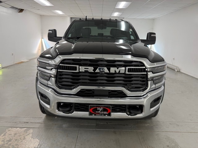2026 Ram 4500 Tradesman photo 2