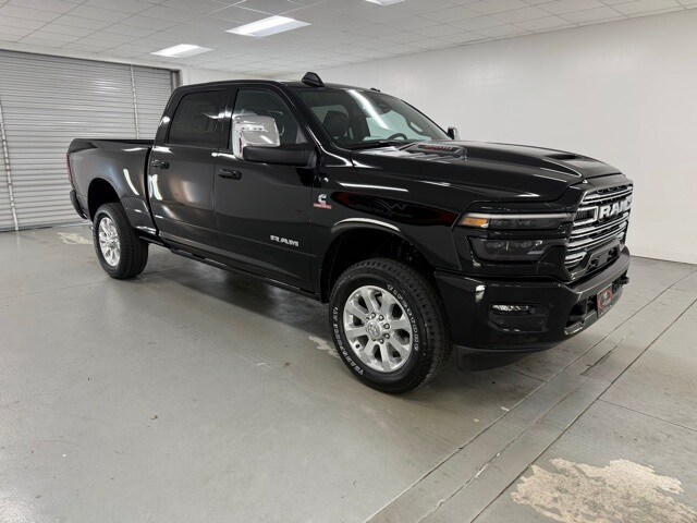 2025 Ram 2500 Laramie photo 3