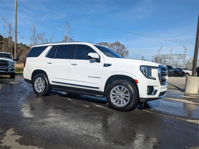 2023 Gmc Yukon SLT photo 2