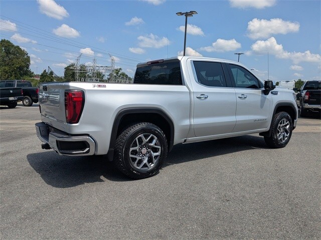 2022 Gmc Sierra 1500 SLT photo 3