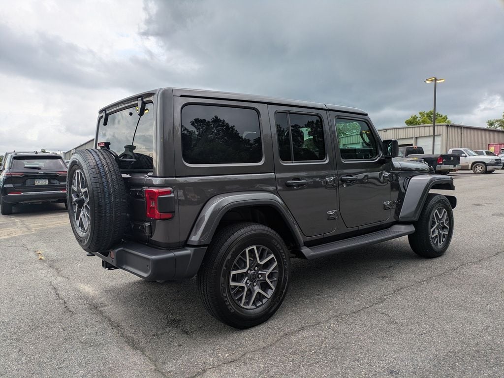 New 2026 Jeep Wrangler 4-DOOR SAHARA Sport Utility