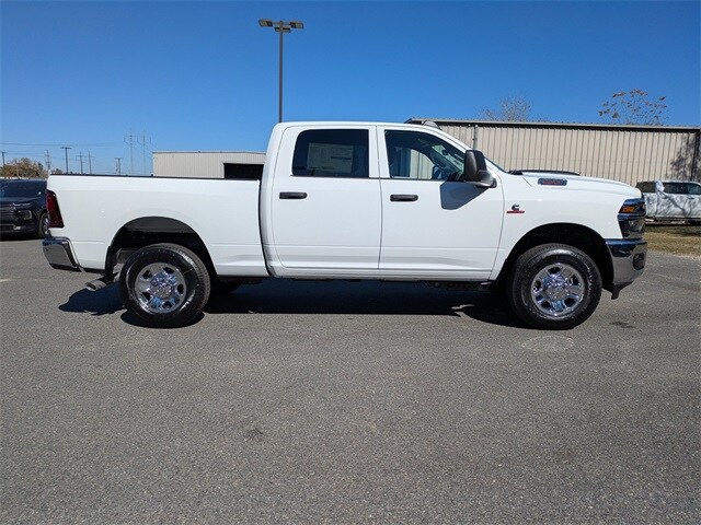 2026 Ram 2500 Tradesman photo 3