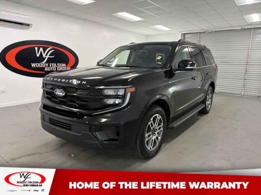 Used 2025 Ford Expedition Active SUV