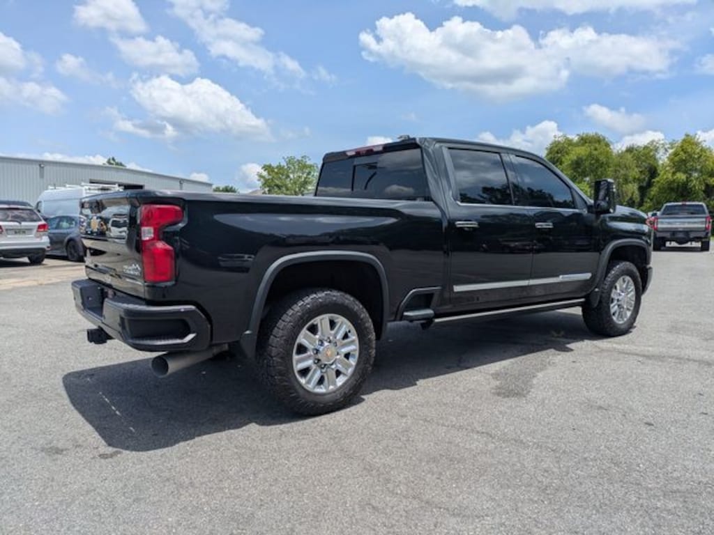 Used 2024 Chevrolet Silverado 2500HD High Country Truck