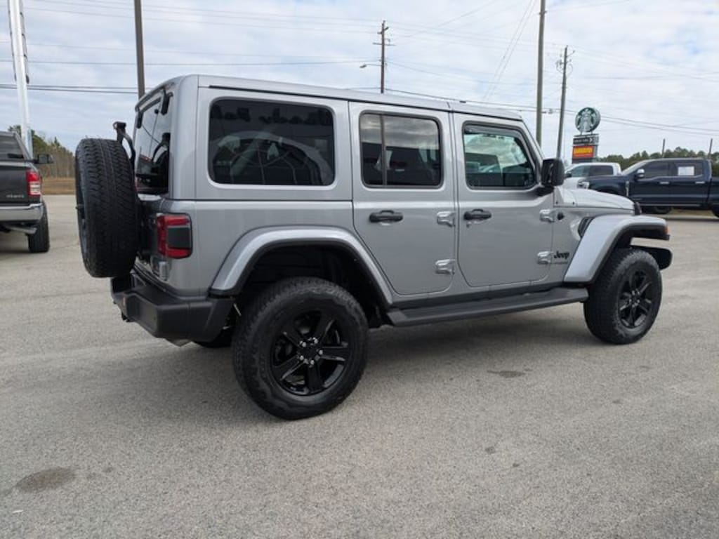 Used 2021 Jeep Wrangler Unlimited Sahara Altitude SUV