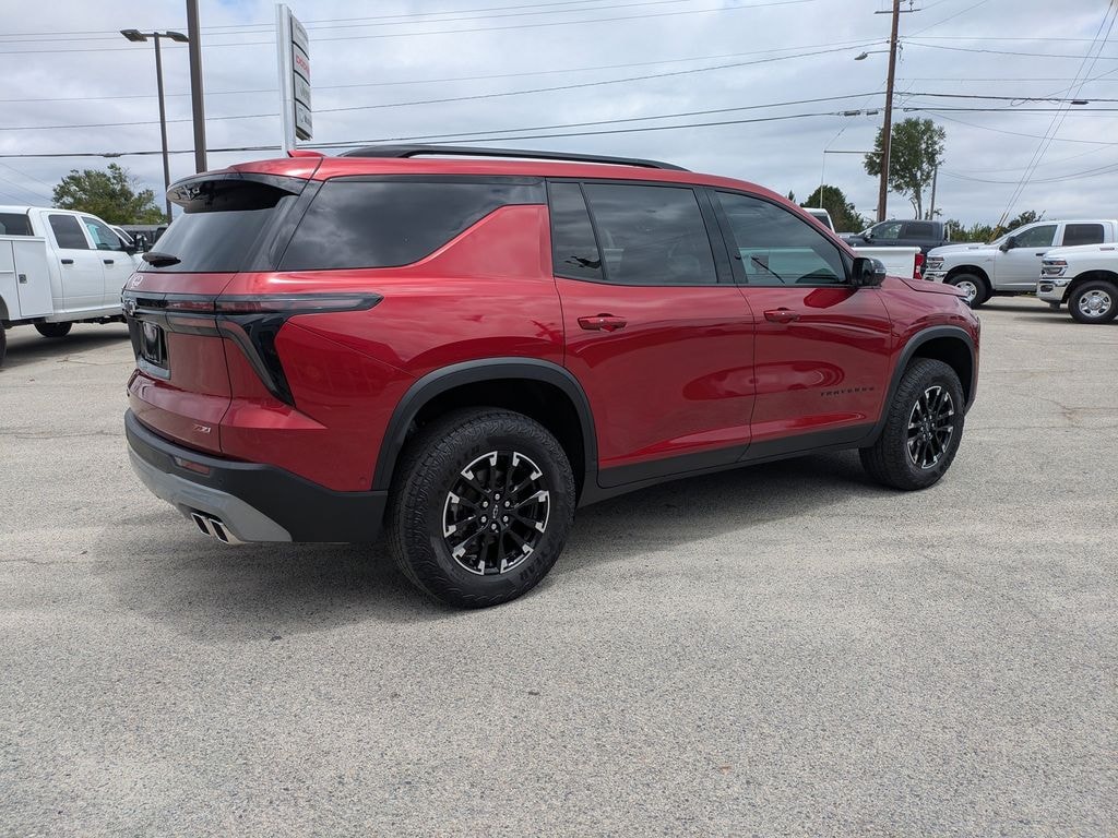 Used 2024 Chevrolet Traverse Z71 SUV