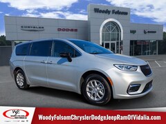 2026 Chrysler Pacifica SELECT Passenger Van