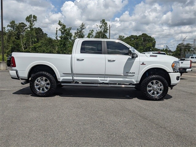 2023 Ram 2500 Limited photo 3