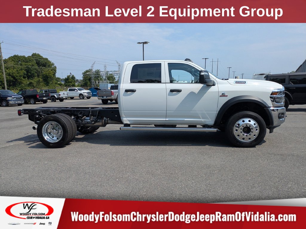New 2026 Ram 4500 Chassis Cab TRADESMAN CREW 4X4 60' CA Pickup