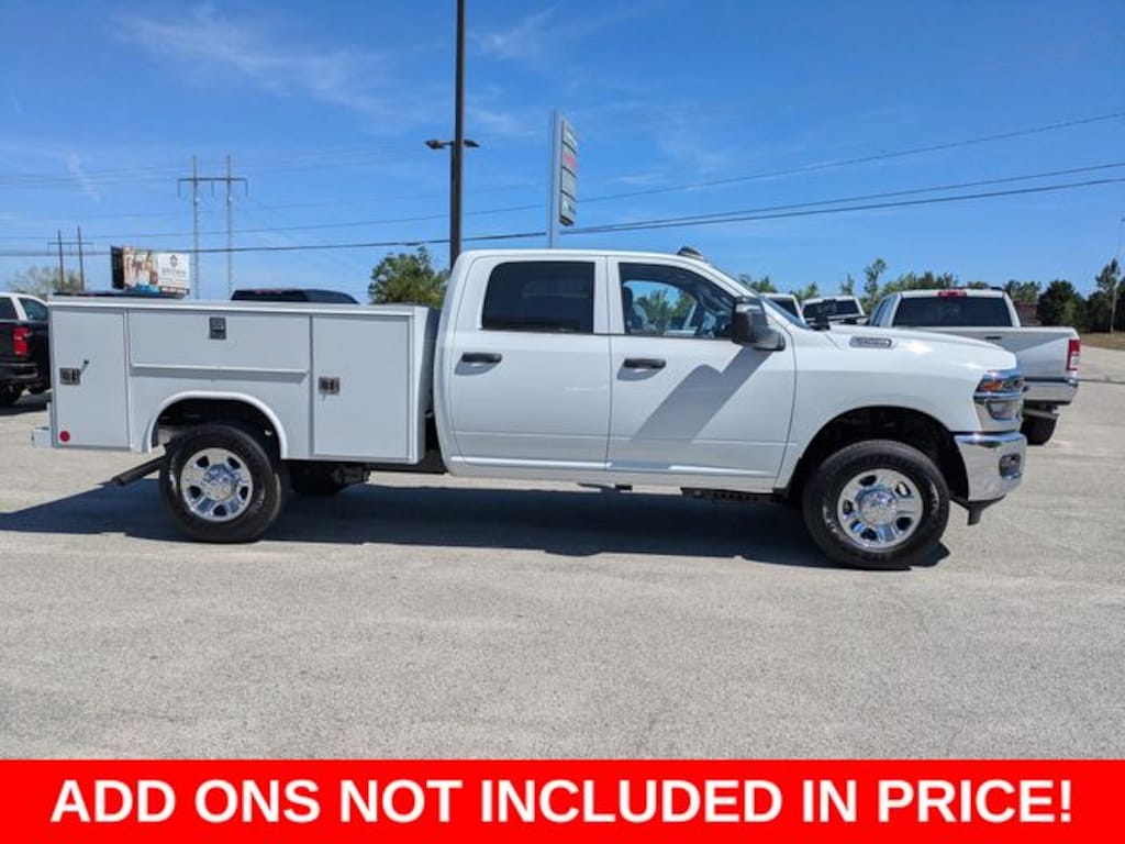 New 2026 Ram 2500 TRADESMAN CREW CAB 4X4 8' BOX Pickup