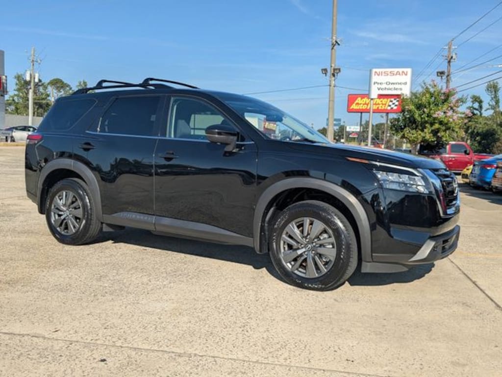 Used 2024 Nissan Pathfinder SV SUV