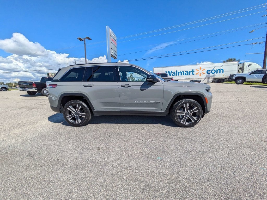 New 2027 Jeep Grand Cherokee LIMITED 4X4 Sport Utility