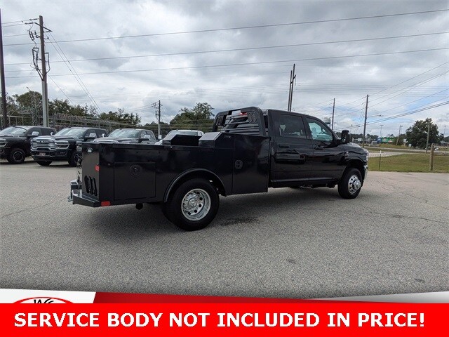 2025 Ram 3500 Tradesman photo 3
