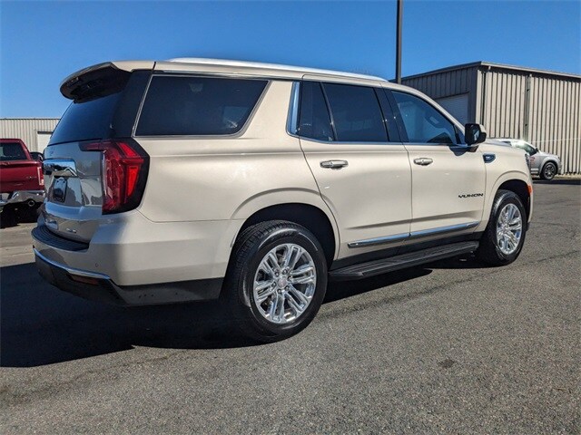 2023 Gmc Yukon SLT photo 4