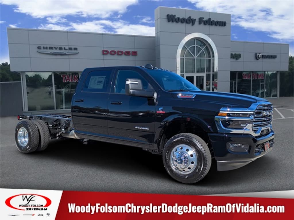 New 2026 Ram 3500 Chassis Cab 3500 BIG HORN CREW CAB CHASSIS 4X4 60' CA Pickup