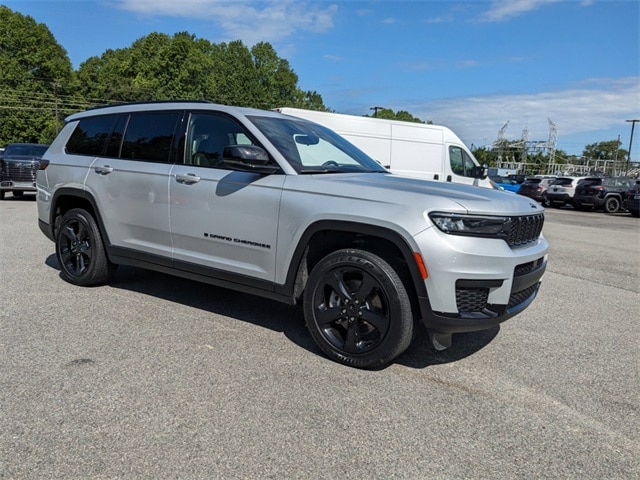 Used 2023 Jeep Grand Cherokee L Altitude with VIN 1C4RJKAG5P8807928 for sale in Vidalia, GA