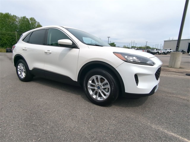 Used 2020 Ford Escape SE with VIN 1FMCU9G65LUB63431 for sale in Vidalia, GA