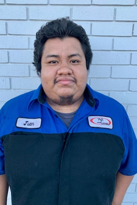 Staff member Juan Gomez from ID_a305ce154db4