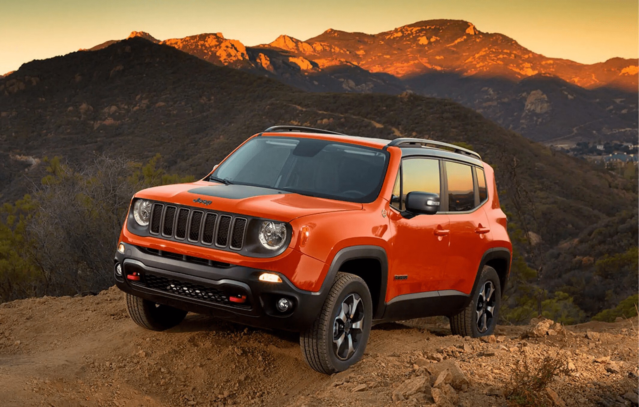 New Chrysler Dodge Jeep Ram Model Research in Vidalia, GA
