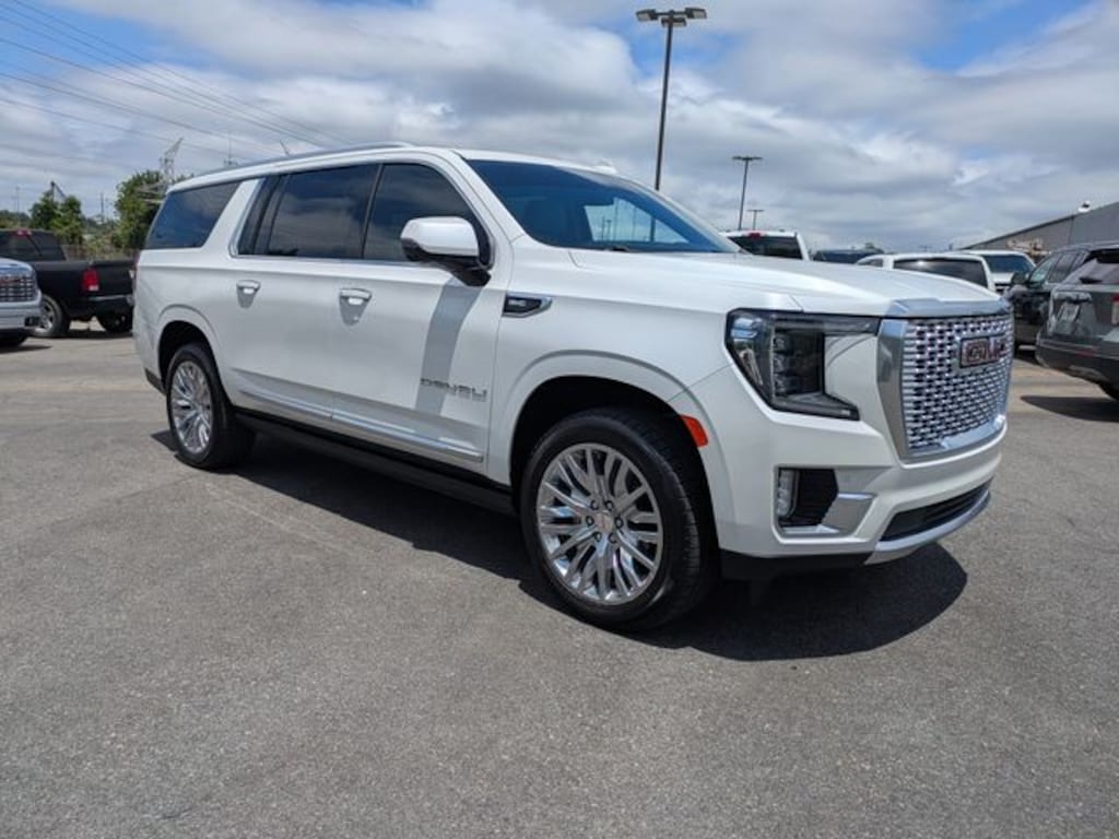 Used 2024 GMC Yukon XL Denali SUV