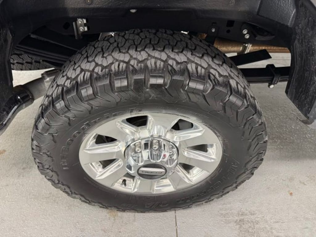 Used 2024 Ford F-250SD Platinum Truck