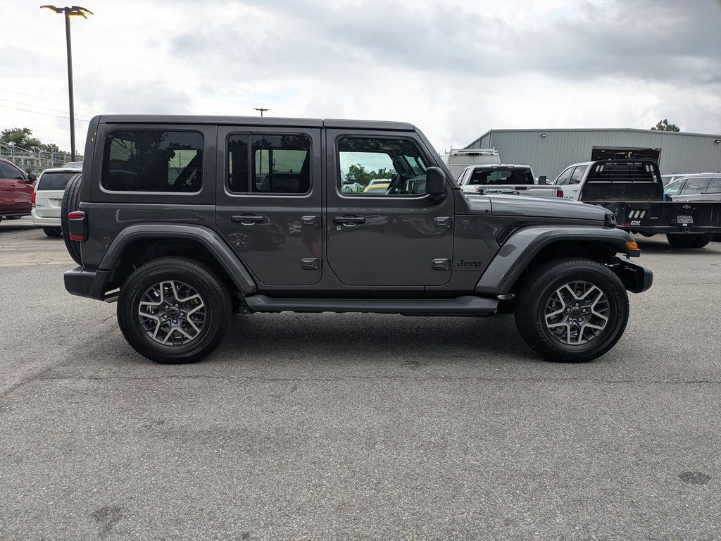 New 2026 Jeep Wrangler 4-DOOR SAHARA Sport Utility