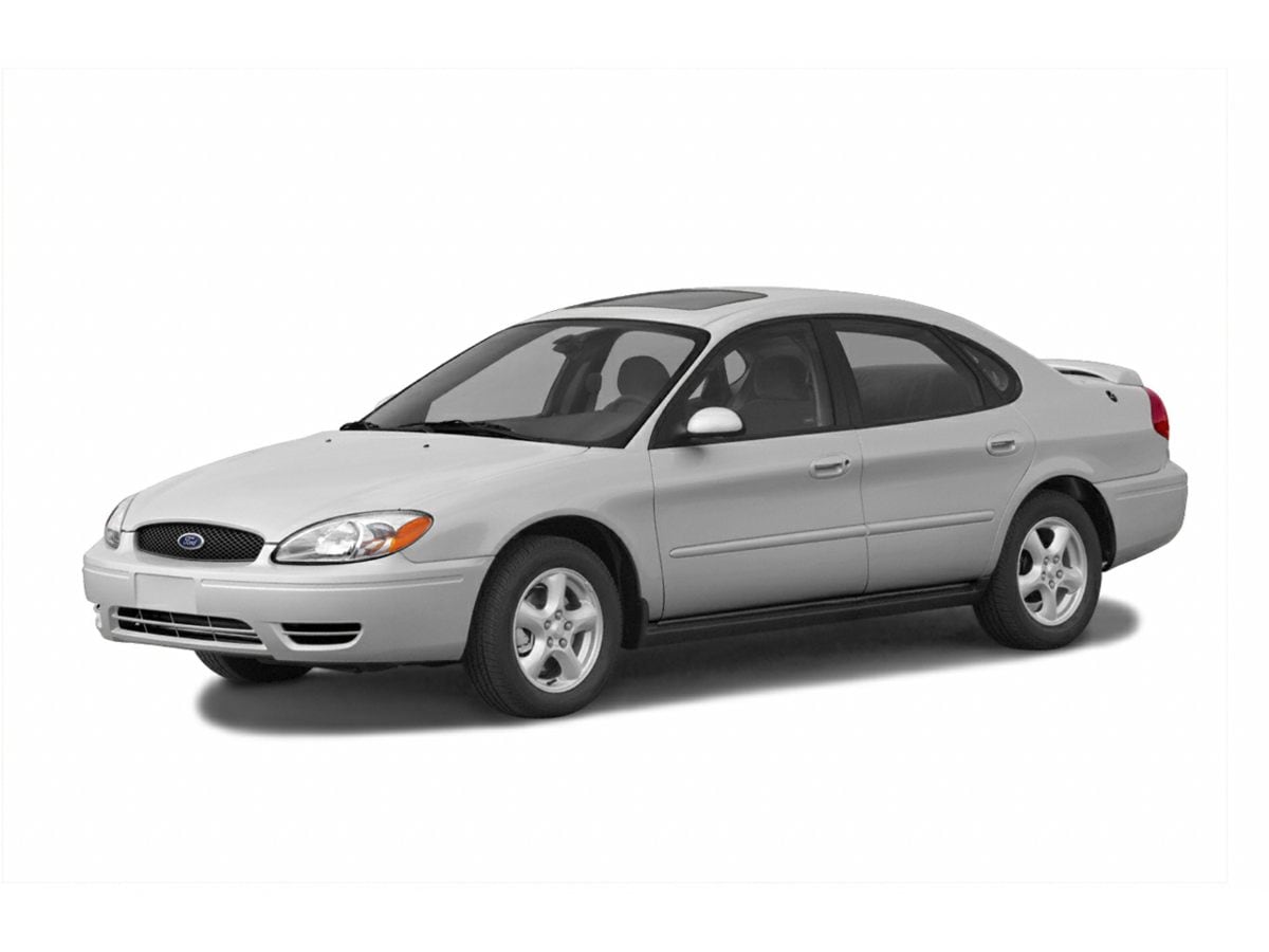 2007 Ford Taurus SE's photo