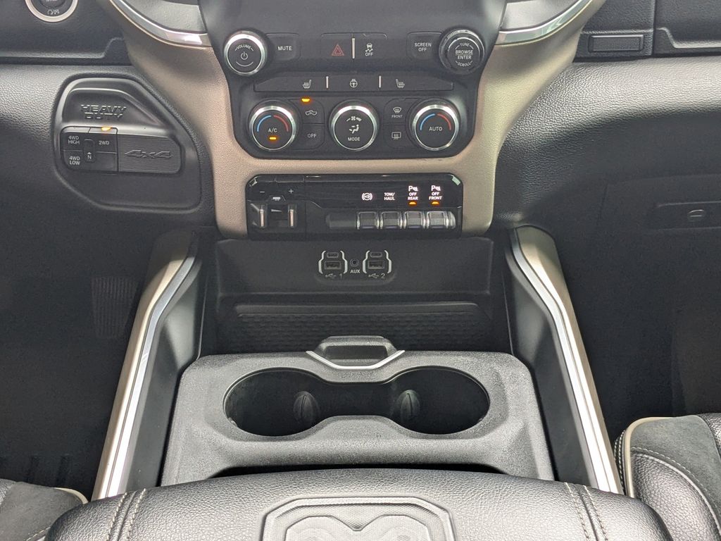 2022 RAM Ram 3500 Pickup Laramie - Photo 19