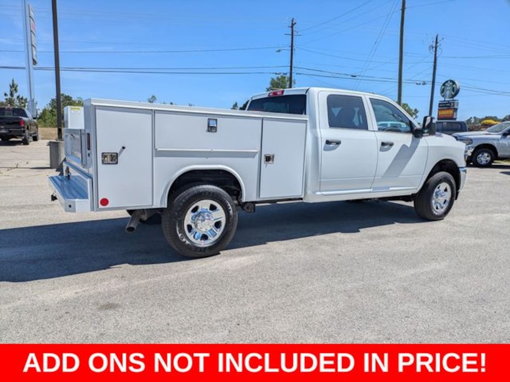 New 2026 Ram 2500 TRADESMAN CREW CAB 4X4 8' BOX Pickup