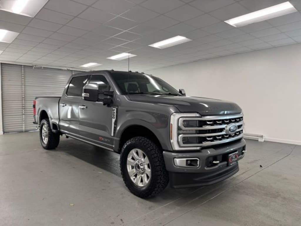 Used 2024 Ford F-250SD Platinum Truck