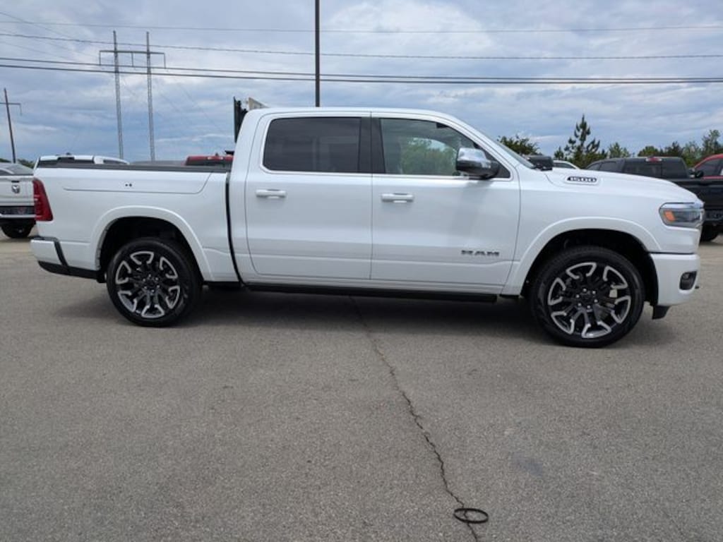 New 2026 Ram 1500 LIMITED LONGHORN CREW CAB 4X4 5'7 BOX Pickup