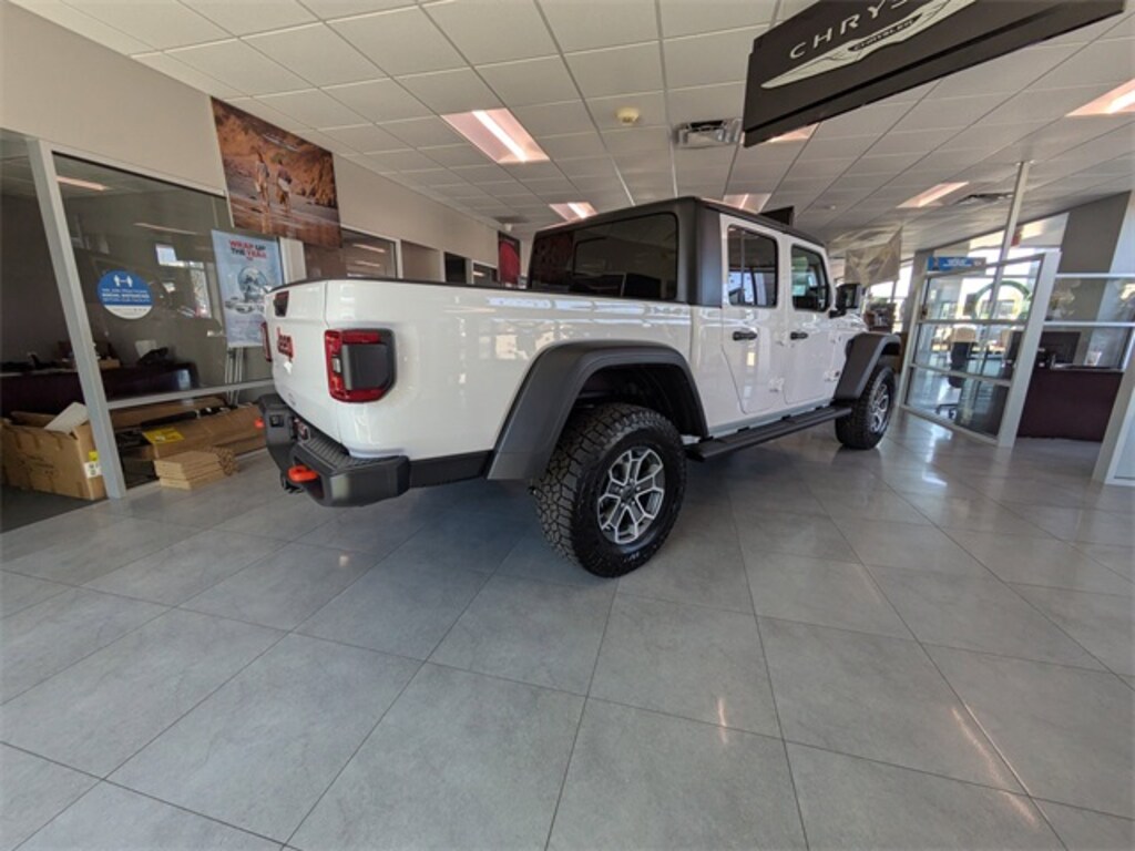 New 2026 Jeep Gladiator MOJAVE 4X4 Pickup