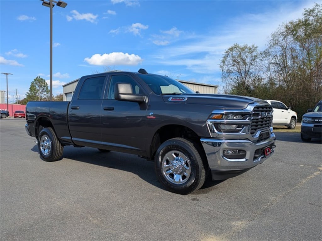 New 2026 Ram 2500 TRADESMAN CREW CAB 4X4 6'4 BOX Pickup