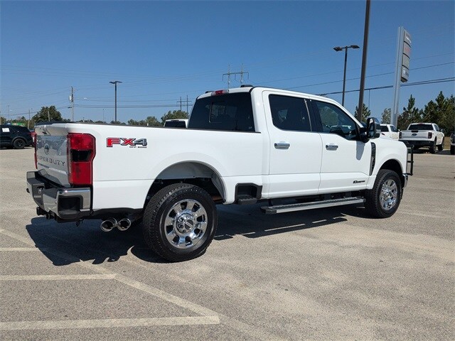 2024 Ford F-250 Lariat photo 3