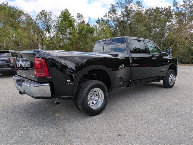 2026 Ram 3500 Laramie photo 4