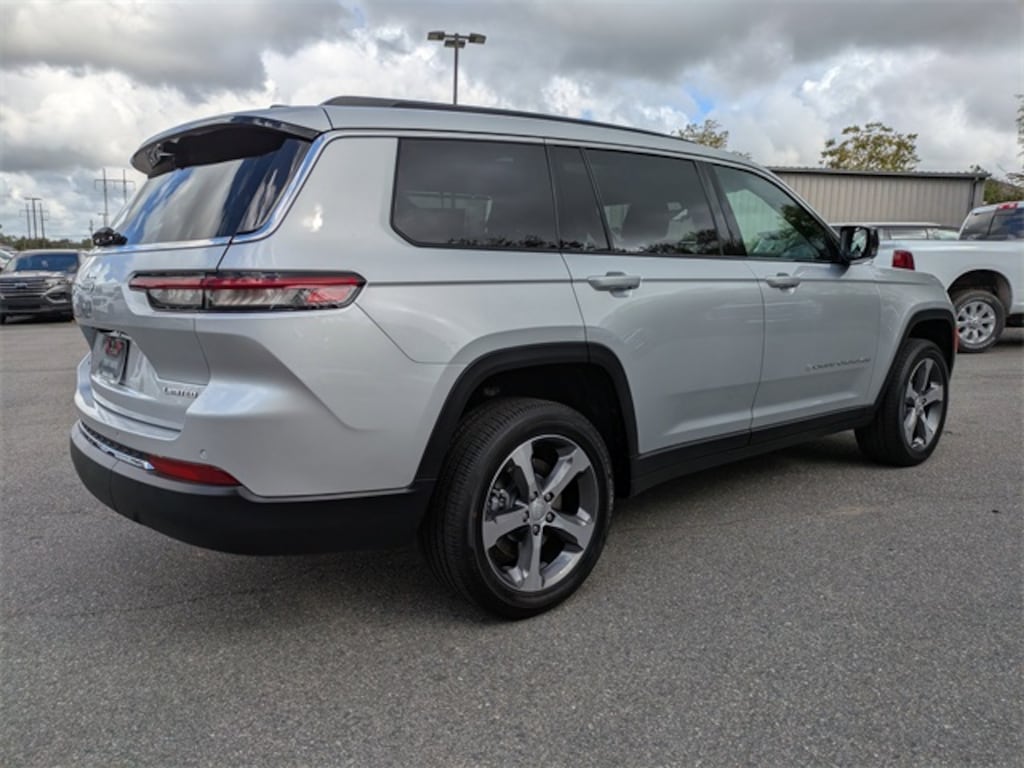 New 2025 Jeep Grand Cherokee L LIMITED 4X4 Sport Utility