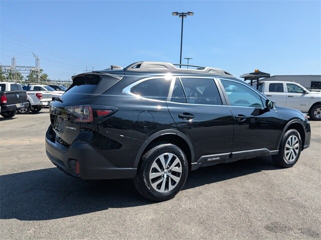 2022 Subaru Outback Premium photo 2