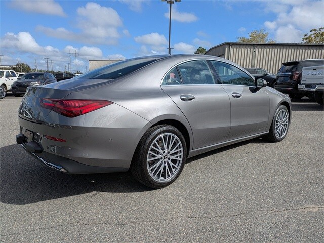 2025 Mercedes Benz CLA 250 photo 4