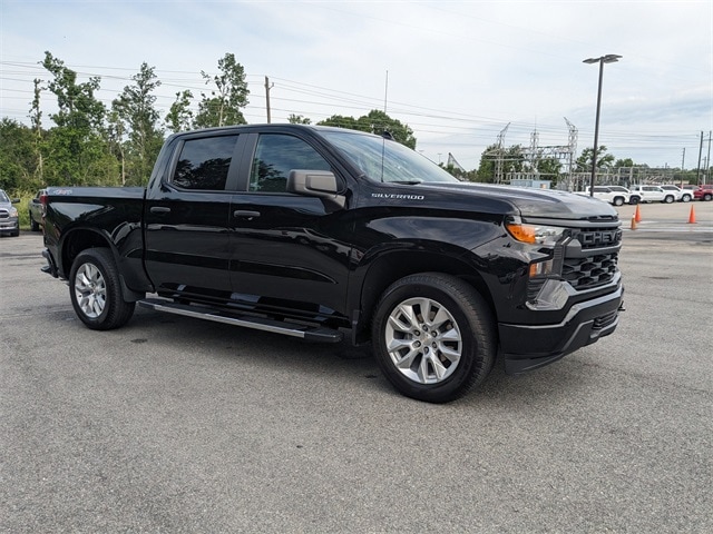 Used 2024 Chevrolet Silverado 1500 Custom with VIN 1GCPDBEK5RZ196163 for sale in Vidalia, GA