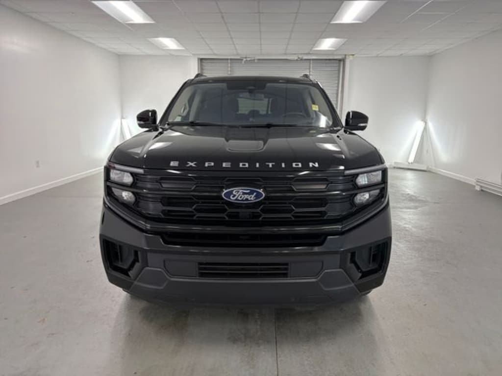 Used 2025 Ford Expedition Active SUV