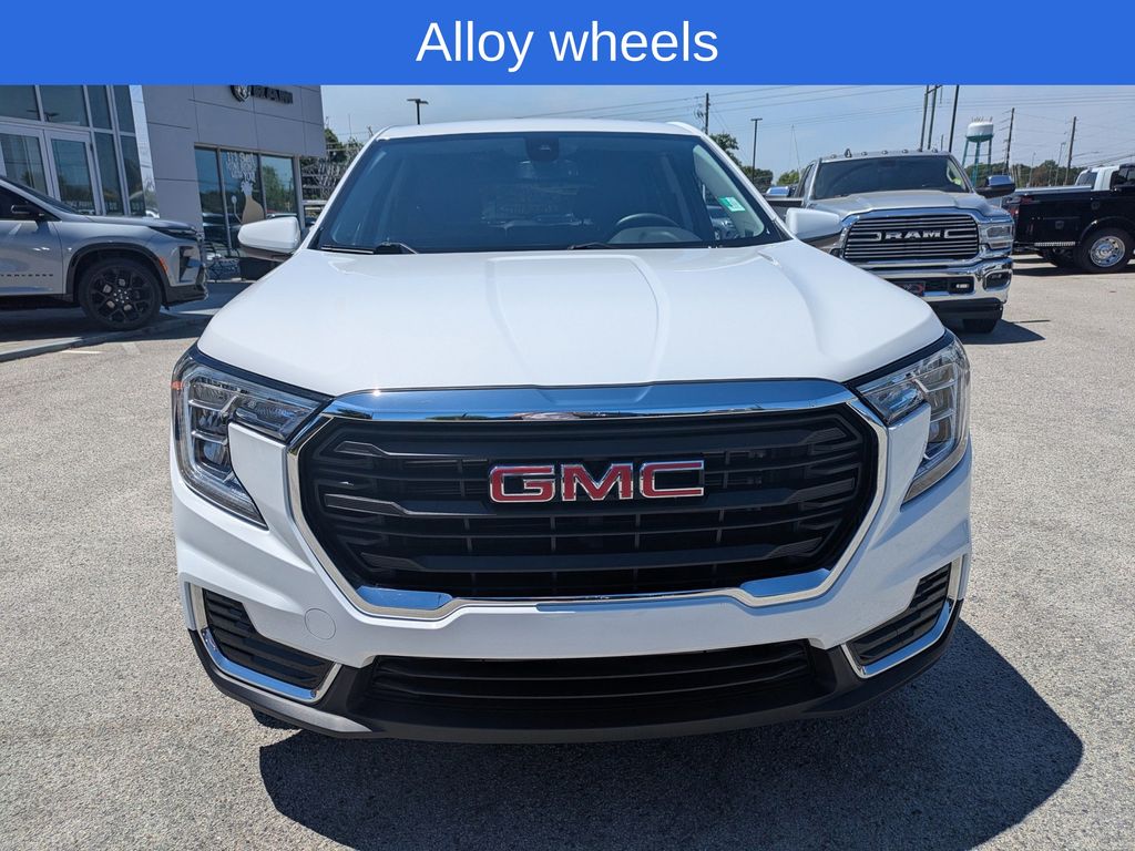 2024 GMC Terrain SLE - Photo 9