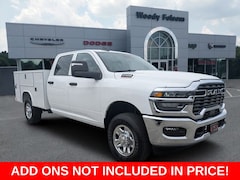 2026 Ram 2500 TRADESMAN CREW CAB 4X4 8' BOX Pickup